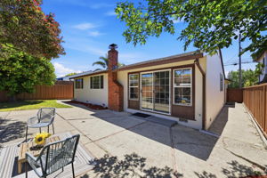 038_F8_31070 Meadowbrook Ave
