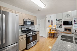 Photo 15