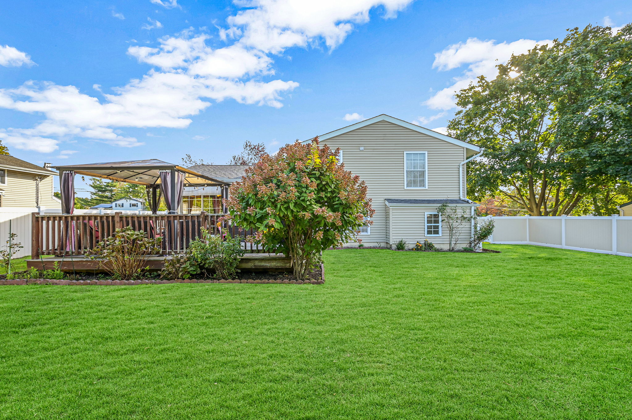 3108 Newport Ave, Medford, NY 11763, USA Photo 11