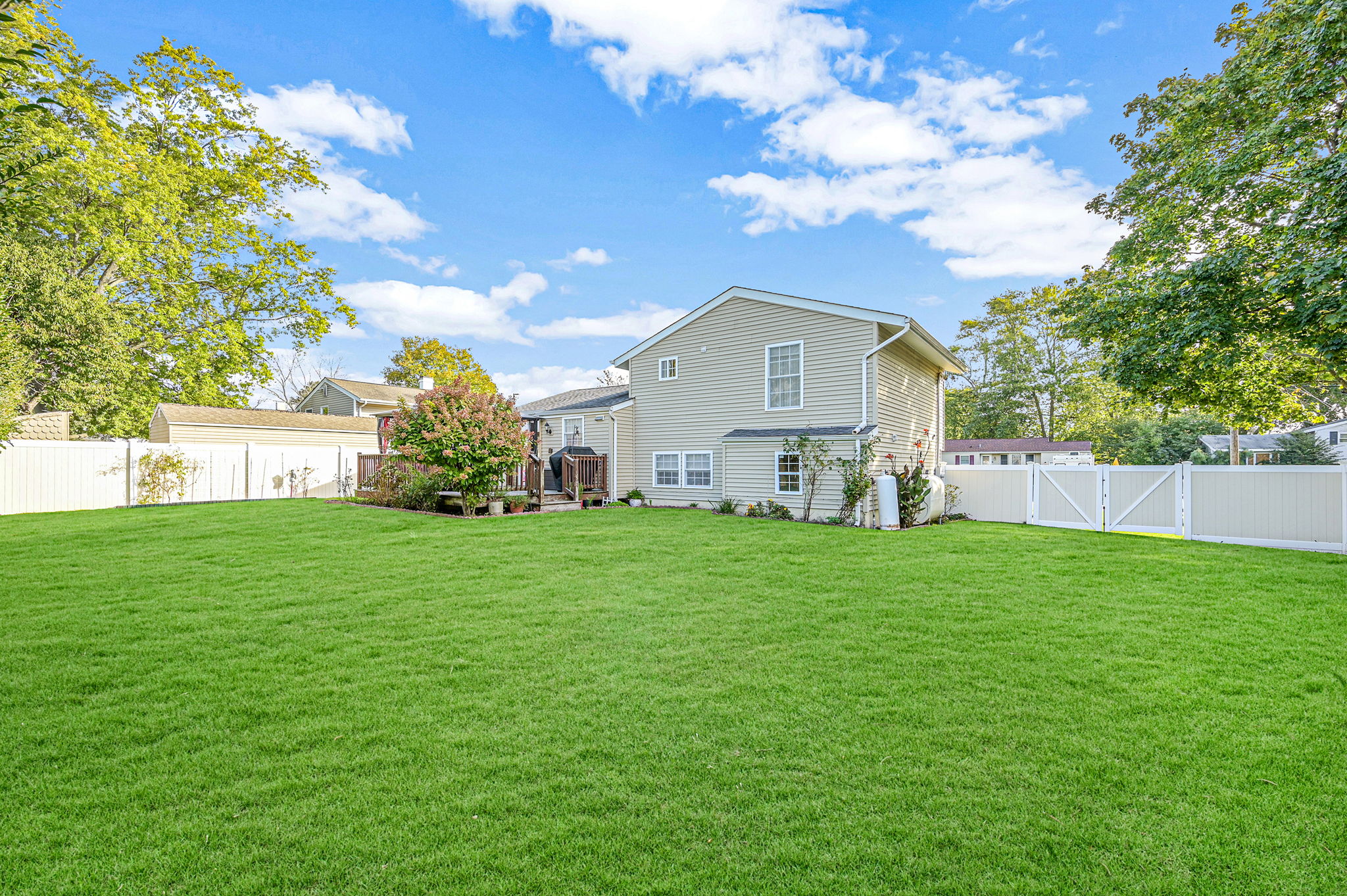 3108 Newport Ave, Medford, NY 11763, USA Photo 12