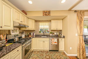 3108 Newport Ave, Medford, NY 11763, USA Photo 18