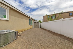  Photo 44