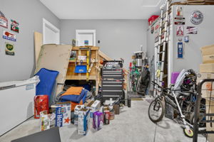  Photo 31