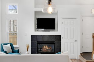  Photo 0