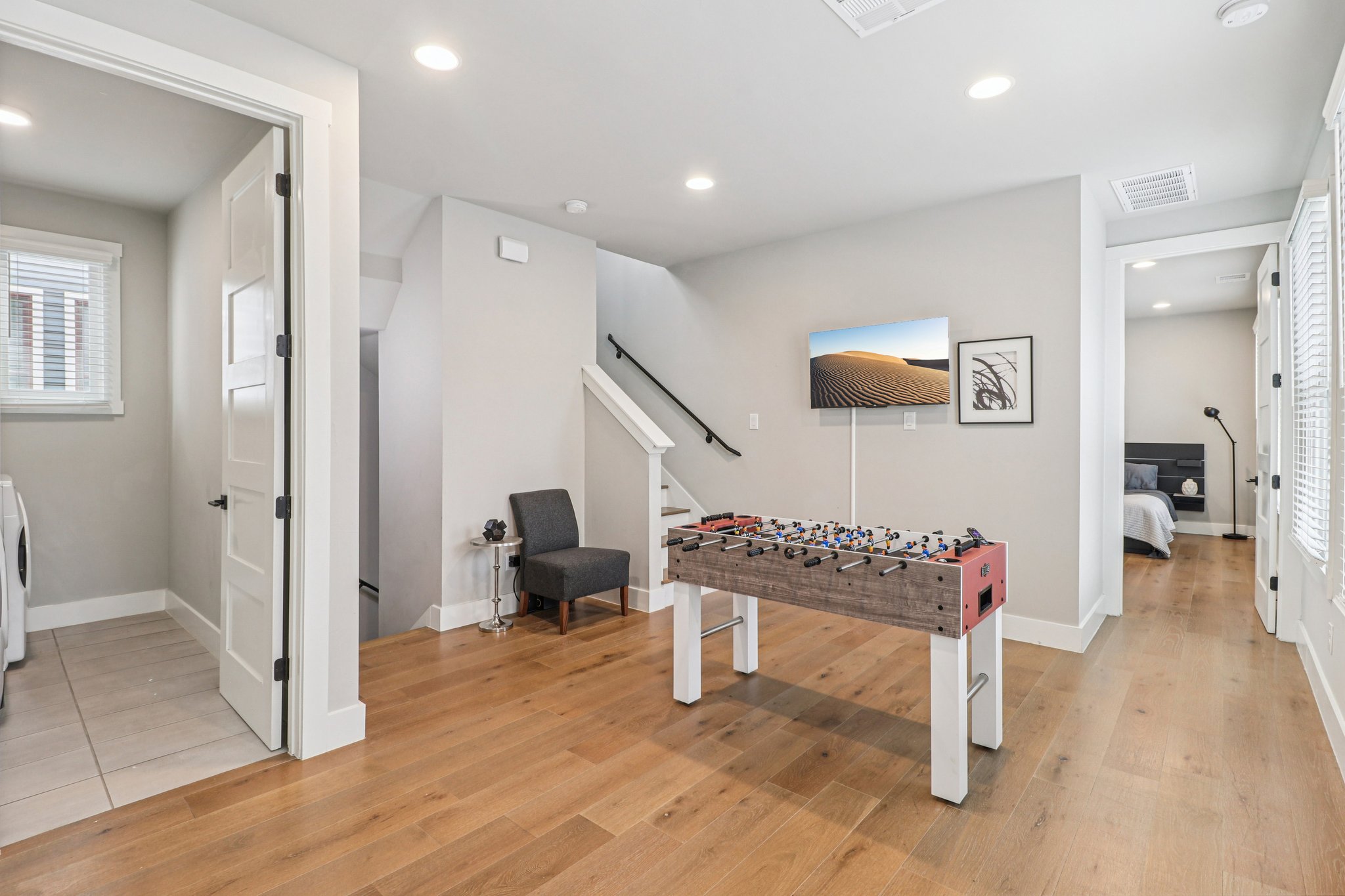 E Evergreen St-S1902-017.jpg