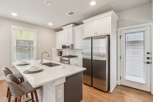 E Evergreen St-S1902-011.jpg