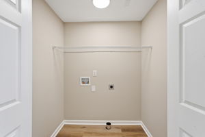  Photo 34