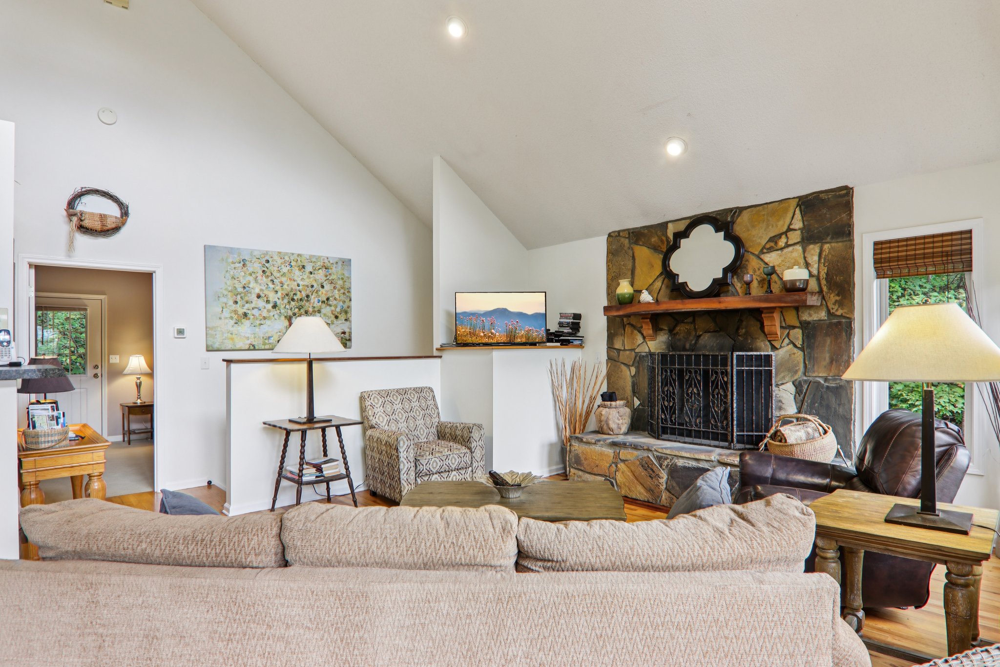 Jacks Knob Rd-S0910-012.jpg