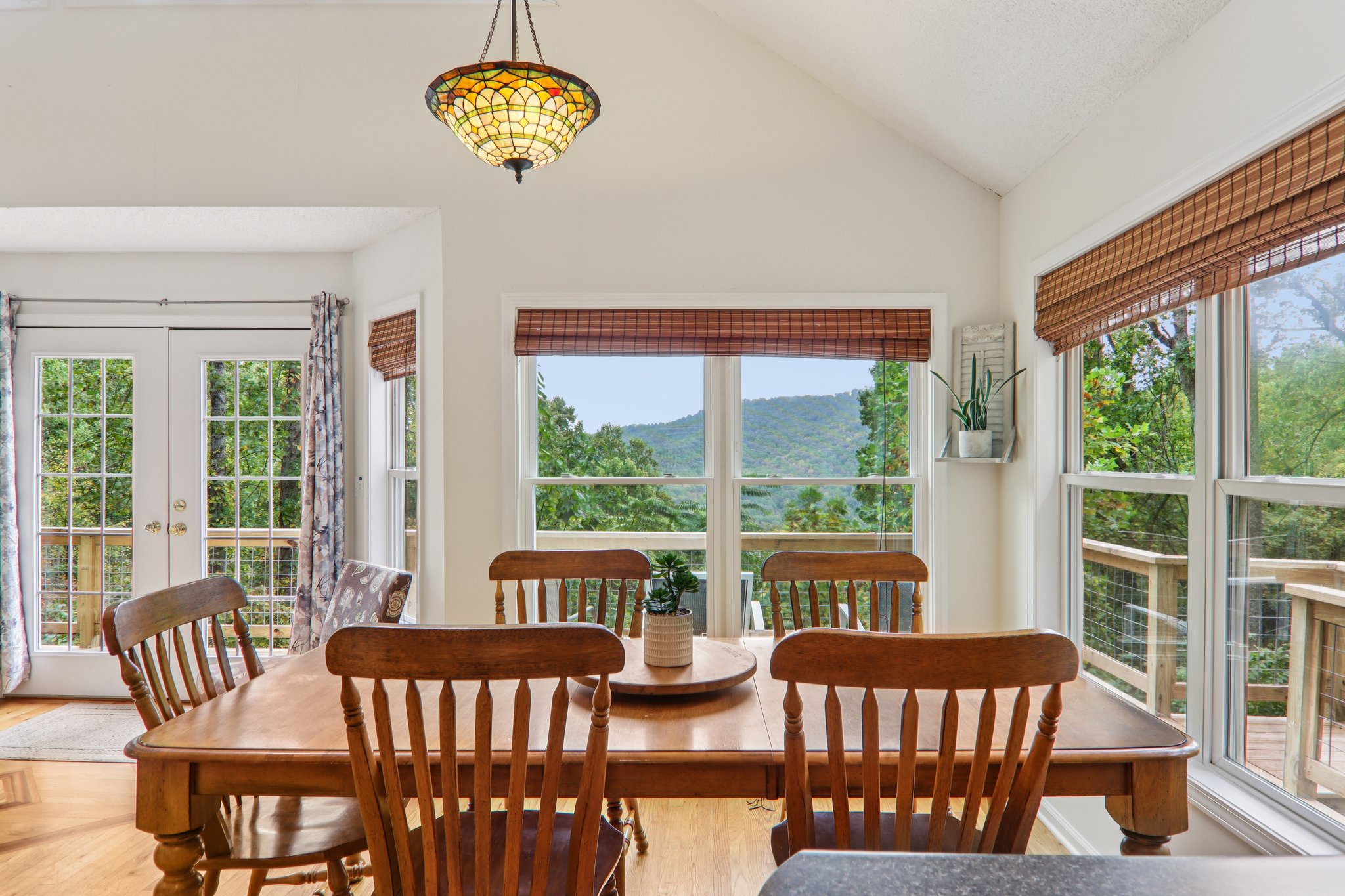 Jacks Knob Rd-S0910-021.jpg