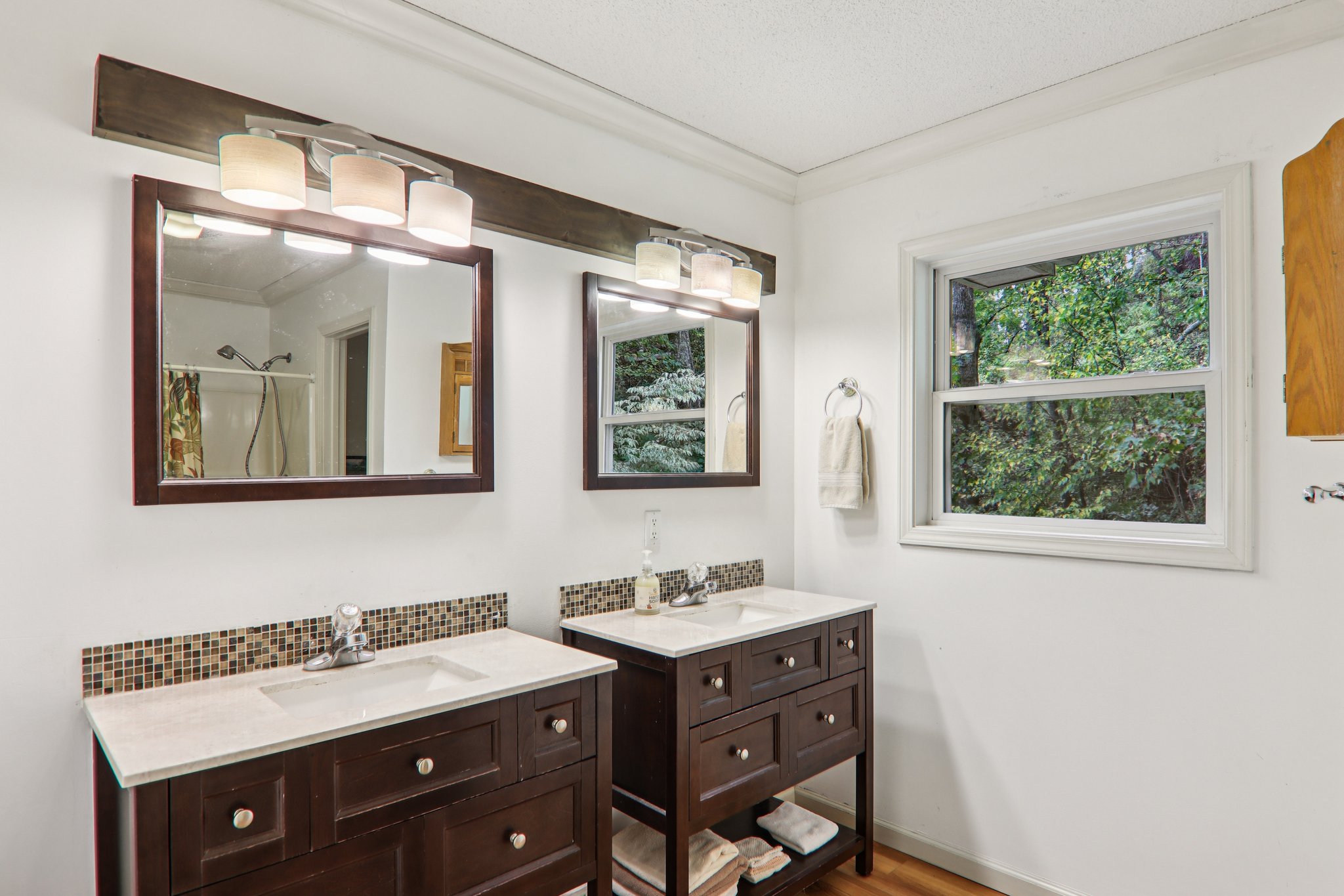 Jacks Knob Rd-S0910-035.jpg