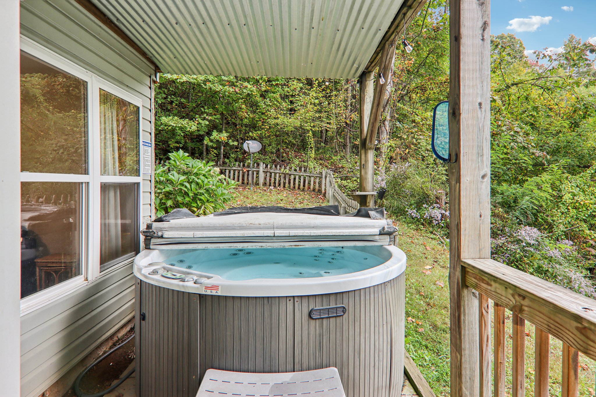 Jacks Knob Rd-S0910-050.jpg