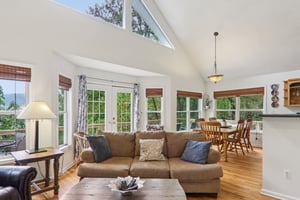 Jacks Knob Rd-S0910-017.jpg