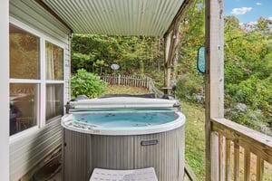 Jacks Knob Rd-S0910-050.jpg