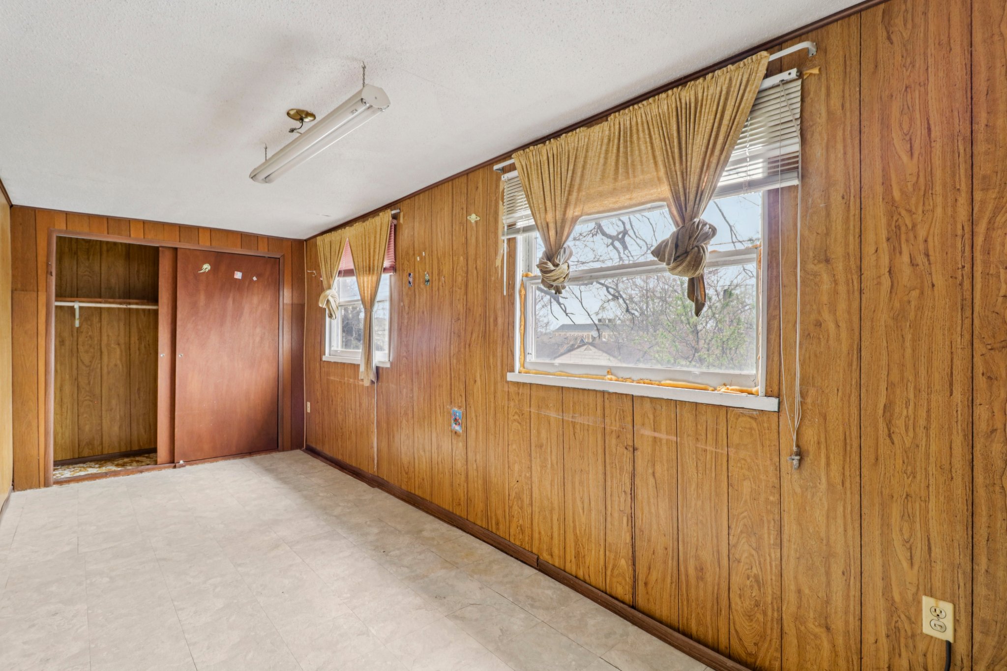 Lawn Ave-S0204-019.jpg