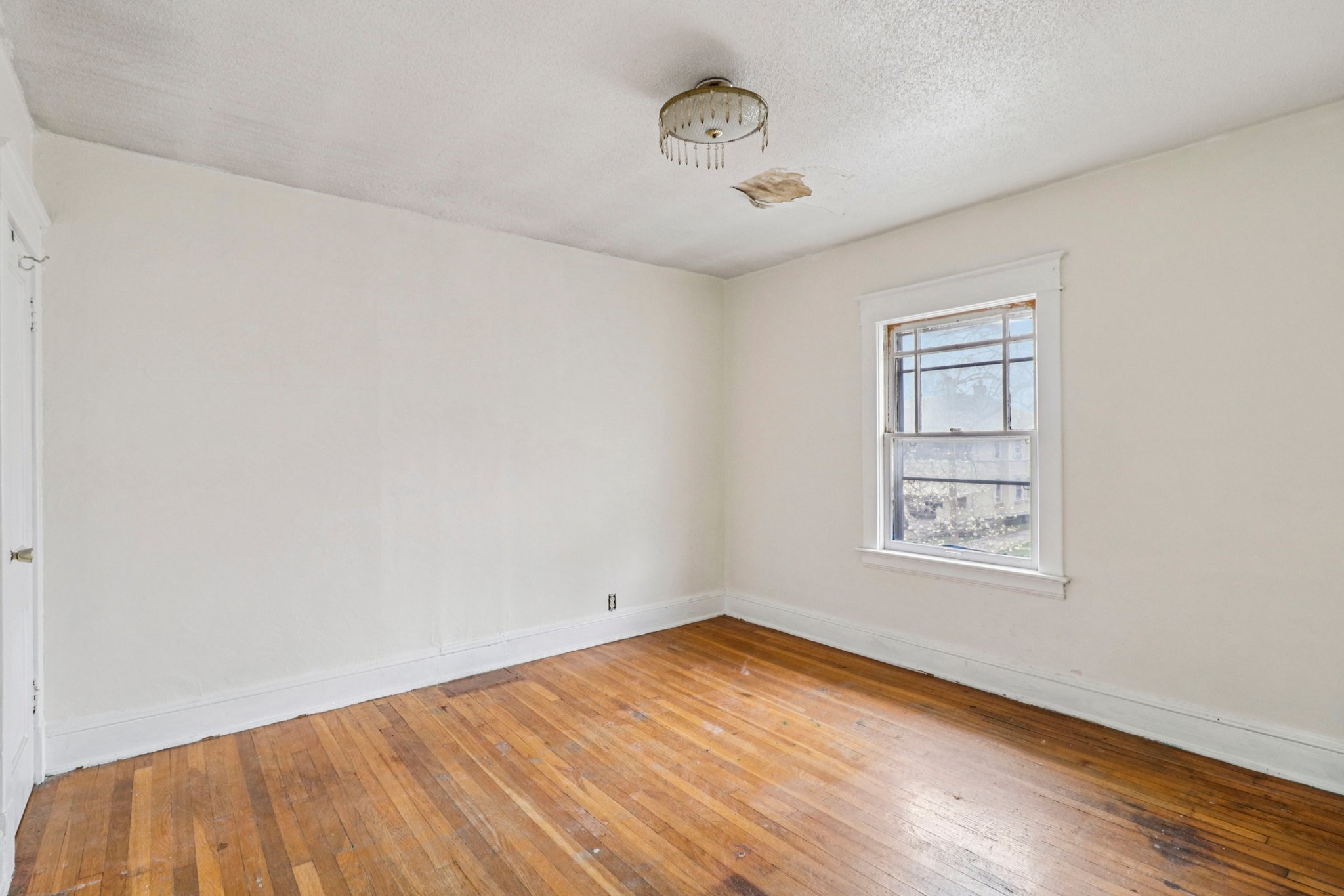 Lawn Ave-S0204-021.jpg