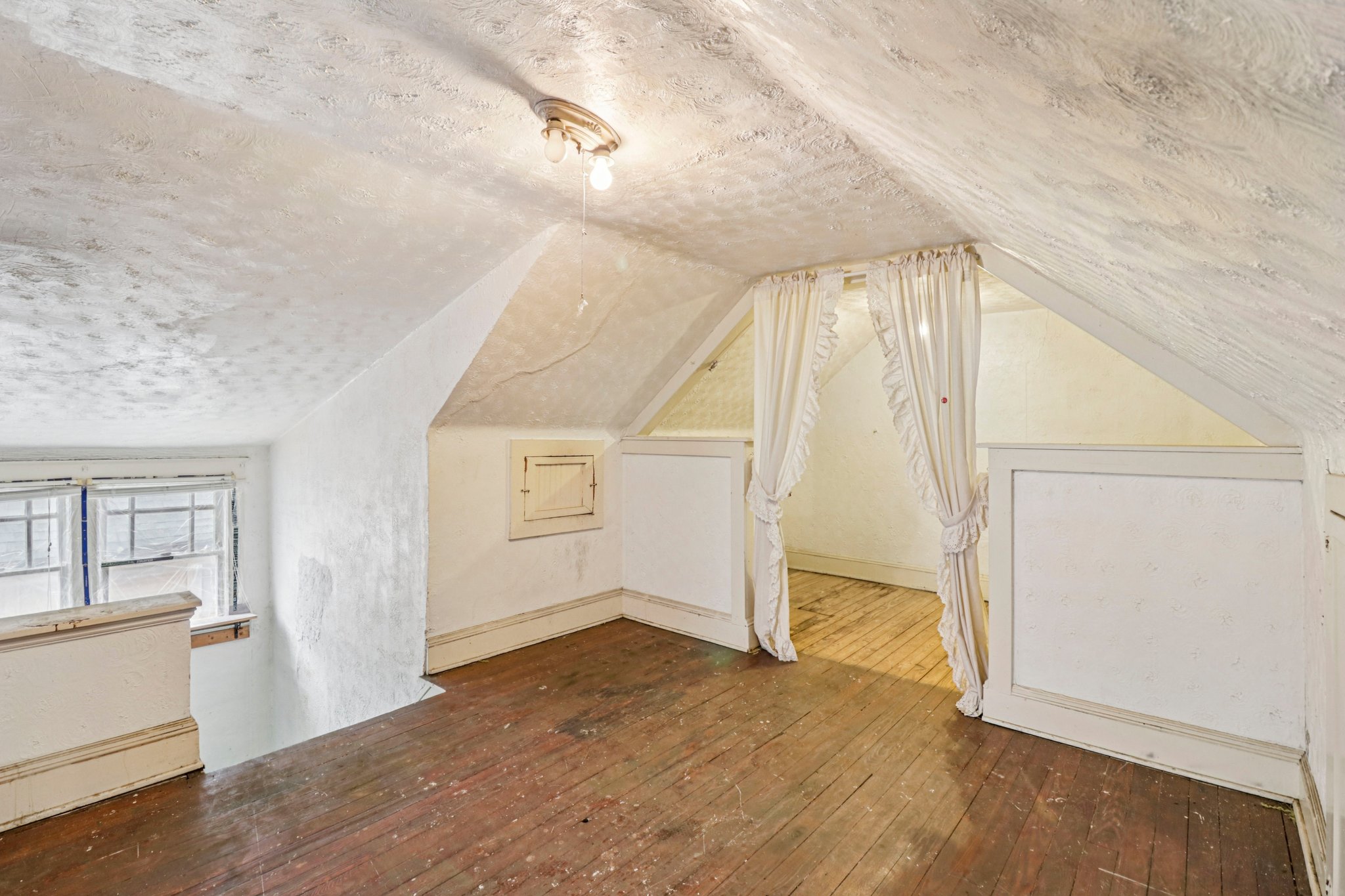 Lawn Ave-S0204-025.jpg