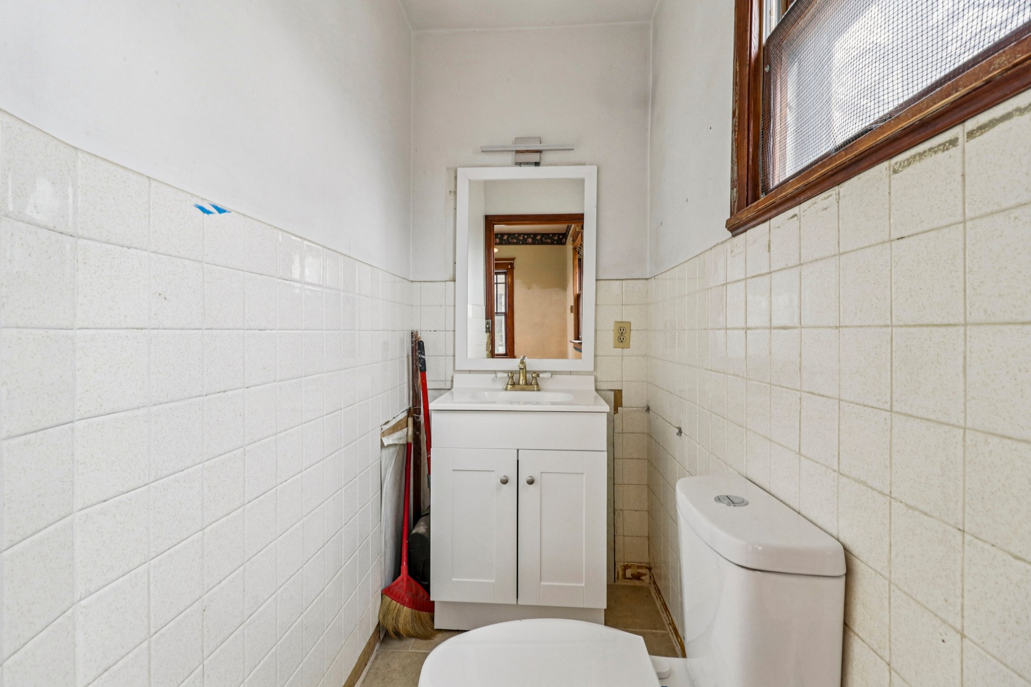 Lawn Ave-S0204-029.jpg