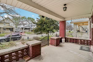 Lawn Ave-S0204-004.jpg