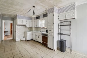 Lawn Ave-S0204-013.jpg