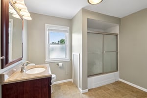 Line Ave-S1706-024.jpg