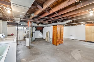 Line Ave-S1706-037.jpg