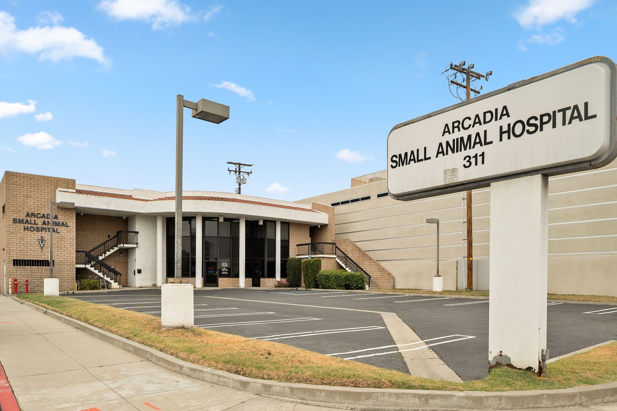 311 N Santa N Anita Avenue-14