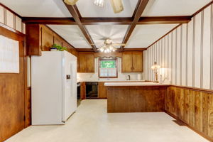 Kitchen/Breakfast Bar