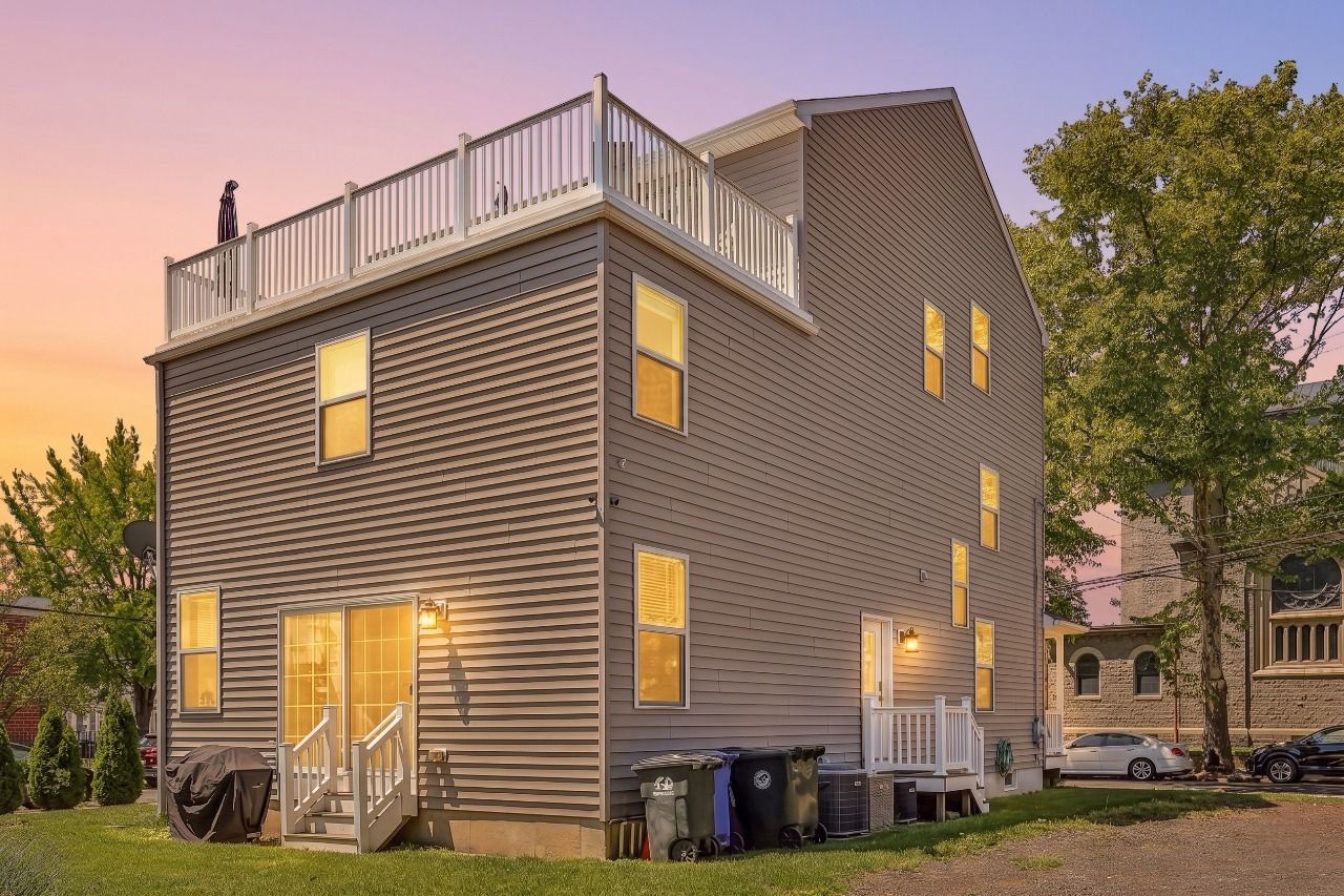  Photo 75