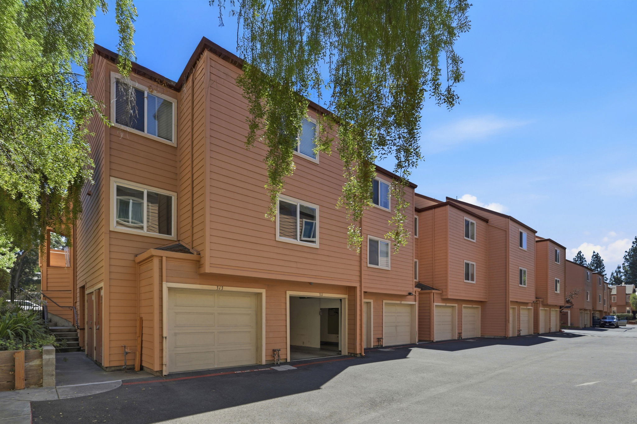 039_F8_311 Tradewinds Dr