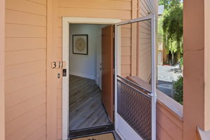 009_F8_311 Tradewinds Dr