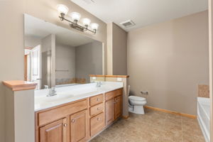  Photo 49