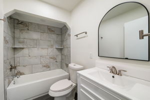 Full Bathroom (First Floor)