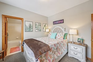 Nathan Ln-S1202-036.jpg