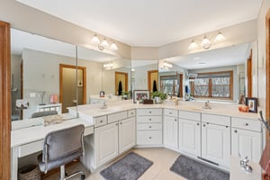 Nathan Ln-S1202-046.jpg