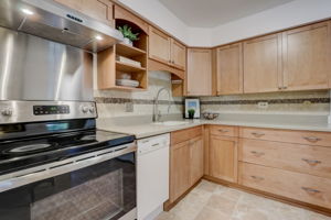 Pheasant Creek Dr-006
