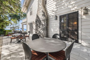 Al Fresco Dining