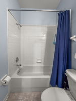 Bathroom 2 - IMG_6073