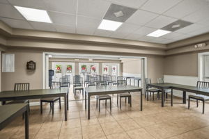 Community Rec Ctr Int - 495A5837