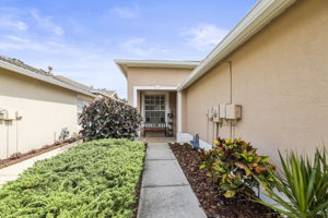 Front Walkway - 495A5821