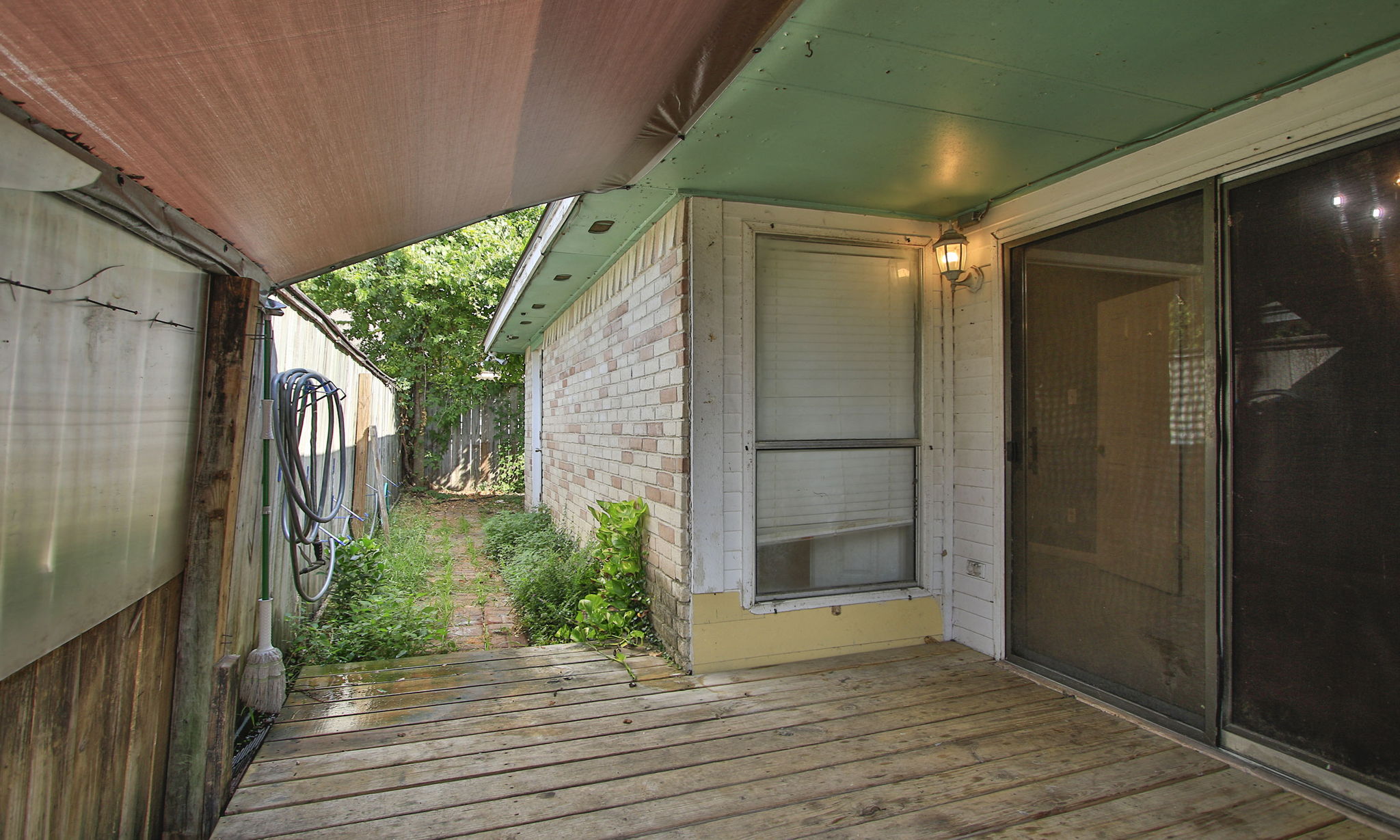  Photo 32