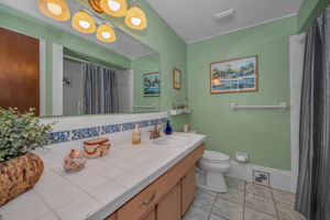 Bathroom2