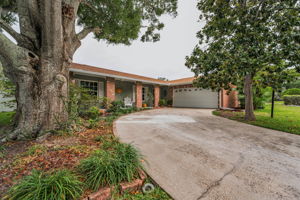 Front Exterior25