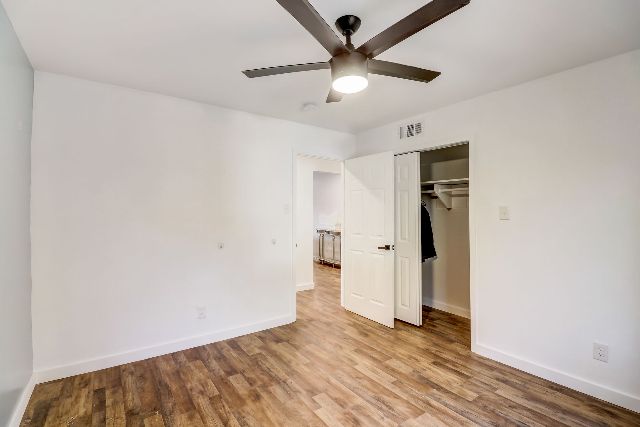 Ruidosa Ave-023