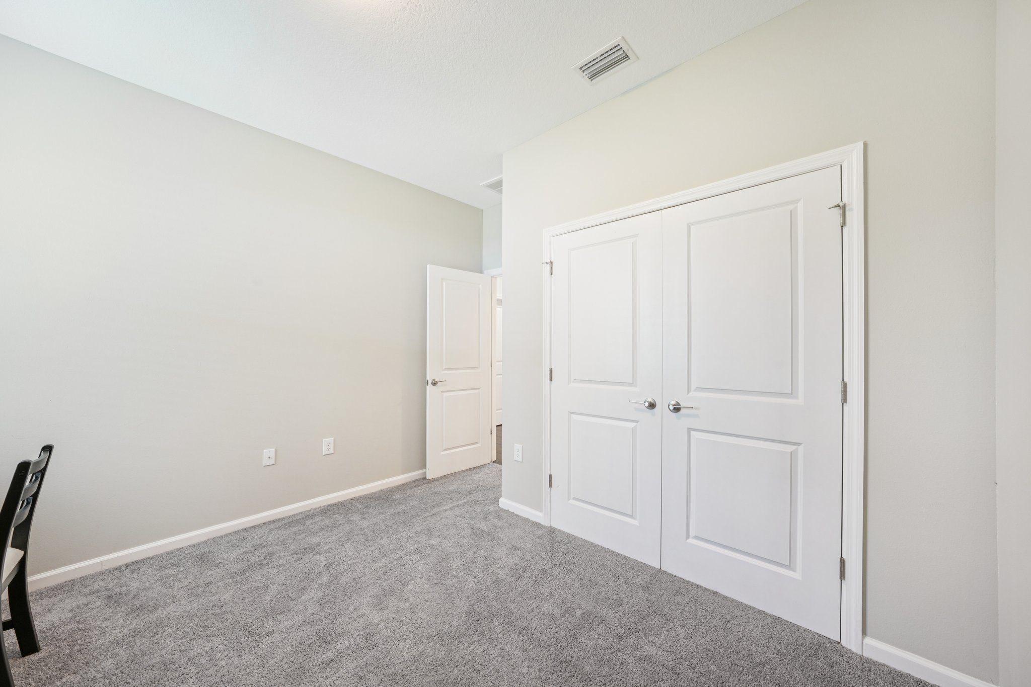 E 21st Ave-S2506-033.jpg