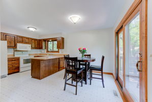 Kitchen/Eating Area