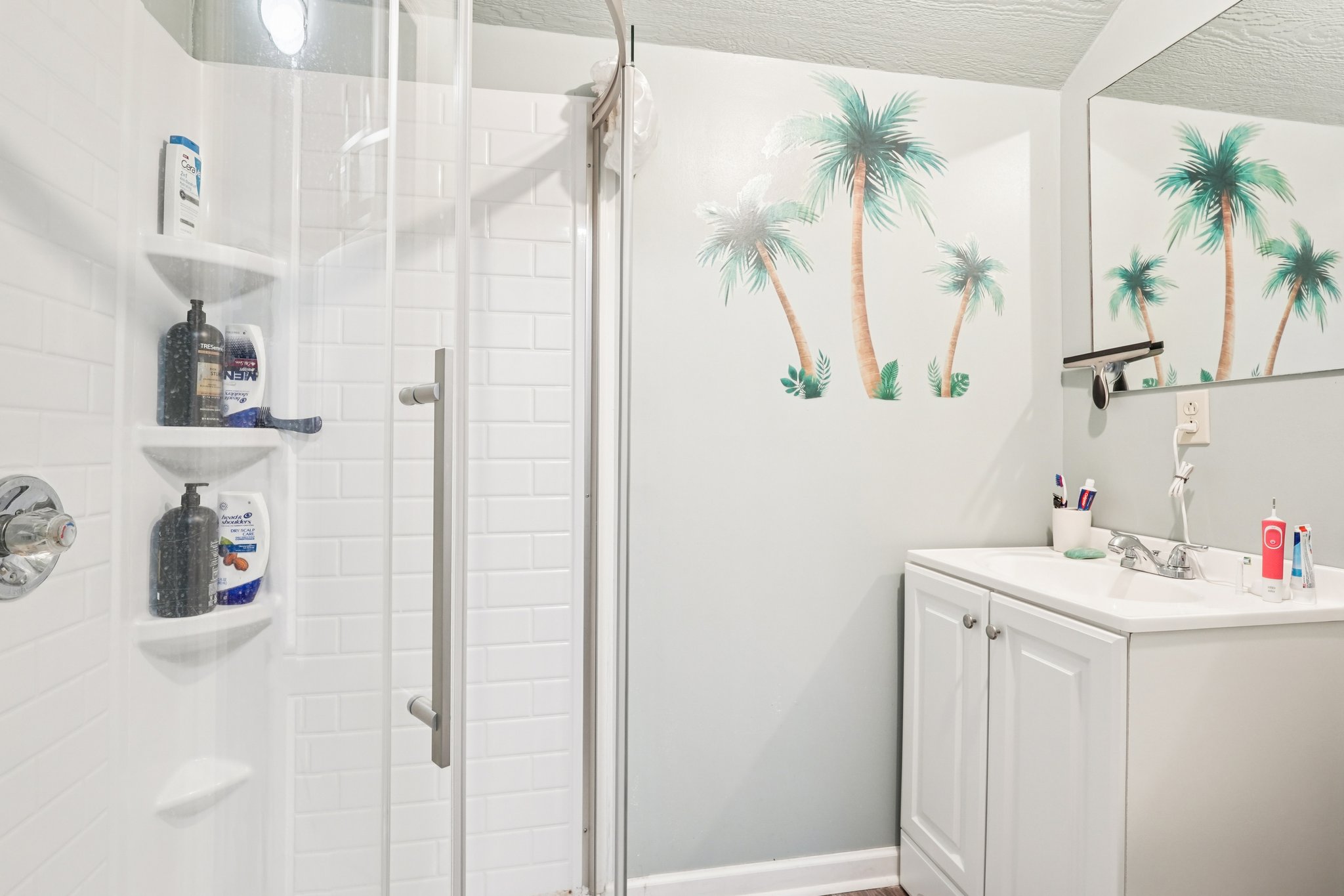 Century Dr-S0404-029.jpg