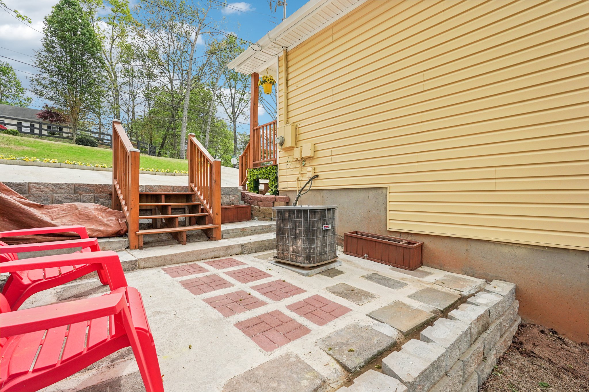 Century Dr-S0404-041.jpg