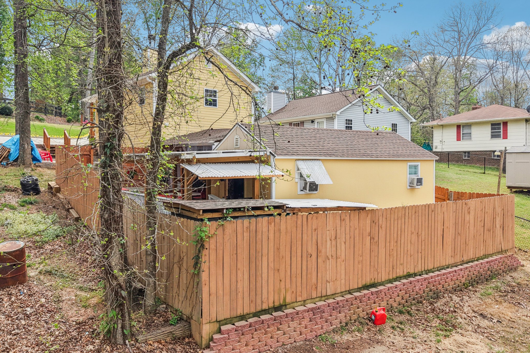 Century Dr-S0404-042.jpg