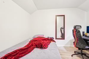 Century Dr-S0404-026.jpg