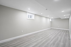  Photo 39